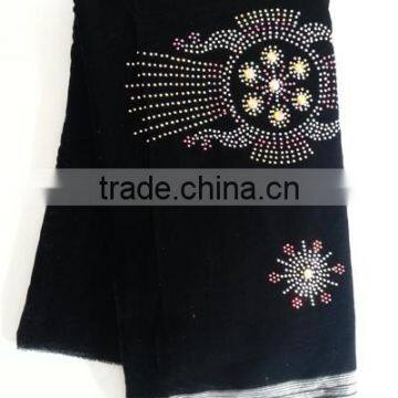 Plain Velvet lace with big stone