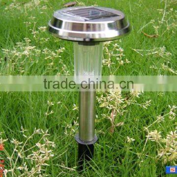 Solar lawn lamp