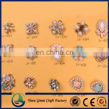 Wholesale fashion rhinestone pearl button for wedding bouquet decoration