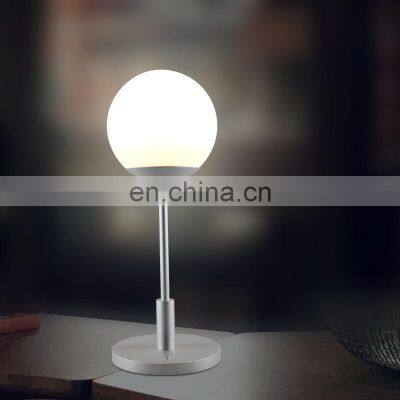 2021 aluminium alloy small white round desk lamp Luxury eyes protected cordless  table lamp with balls for bedroom