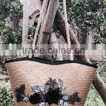 High quality best selling natural sesgrass shopping bag with flower design vietnam