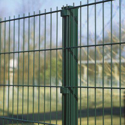 2D Double Wire Mesh Fence With PVC Coating for Corrosion Resistance photo-5