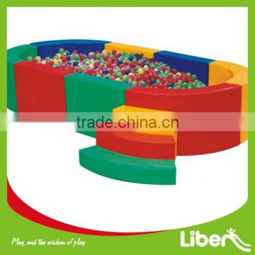 Funny Plastic Ball Pool indoor playset for baby play games LE.QC.016