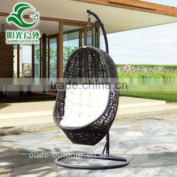 China Supplier Rattan Wicker Swing Chair. Hanging Egg Chair