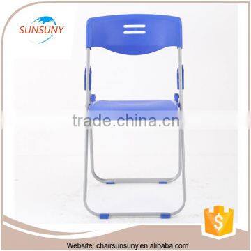 China High Quality Cheapest Design Modern Luxury Folding Chair photo-3