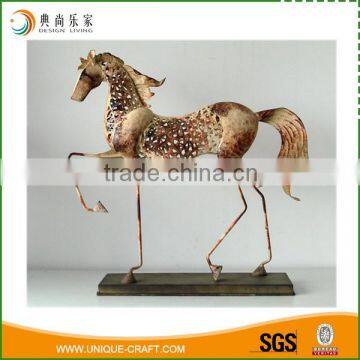 New product antique style walking horse metal home decoration                        
                                                                                Supplier's Choice