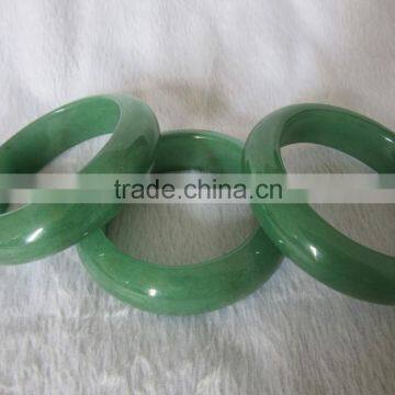 Natural agate bracelet, the quality of the jade smooth for sale