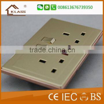 2015 double 3pin 13amp socket Wall mounted electric switch and socket