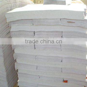 white sandwich paper