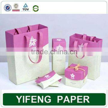 2015 Wholesale Decorative Luxury Recyclable Fashion Gift Paper Bags With Your Own Logo photo-3