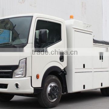 130HP Euro4 Dongfeng EQ5040 Maintainance Truck With Crane