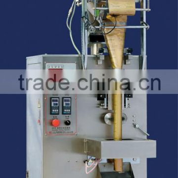 Granule packing machine