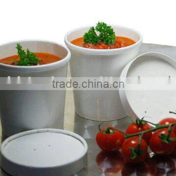 Disposable drinking cup with lid