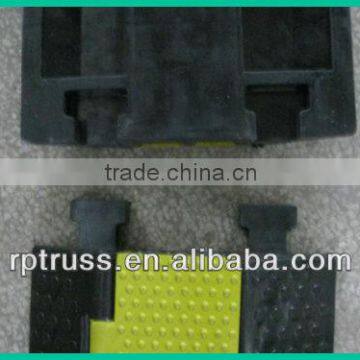 2014 Hot sale Durable heavy duty cable protector floor cable protector