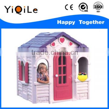 2016 hot sale elagant shape plastic kids doll house