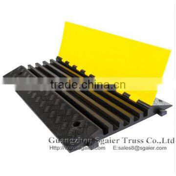 Rubber cable ramp protector 2-5 channel top quality cheap