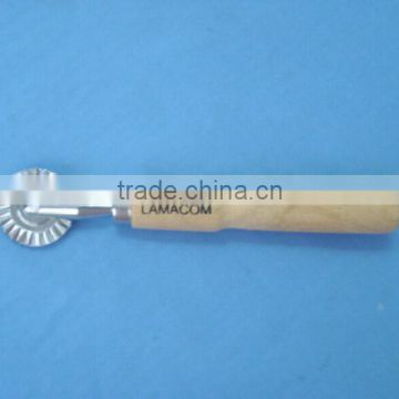 Stainless Steel Pizza Cutter /Wheel with wooden handle