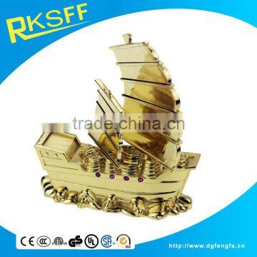 China Zinc Alloy Mascot Crafts Boat for Decoration photo-3