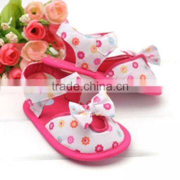 new advertising pink baby sandals