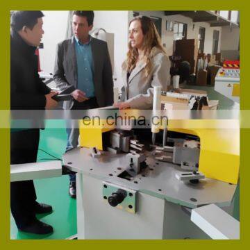 (0086 15215319839) Single Head Hydraulic Aluminum Window Corner Crimping Machine / Aluminum Door Fabrication Machine photo-4