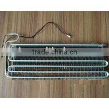 Tube fin type refrigerator evaporator