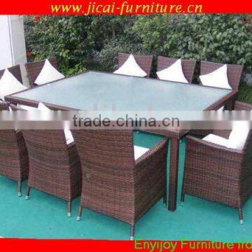 outdoor rattan table