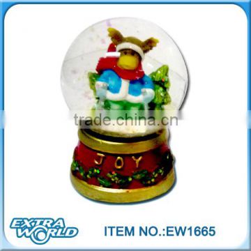 polyresin snow globe for christmas