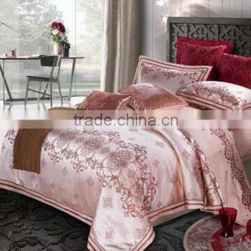 Fashion design yarn dyed jacquard bed linen set