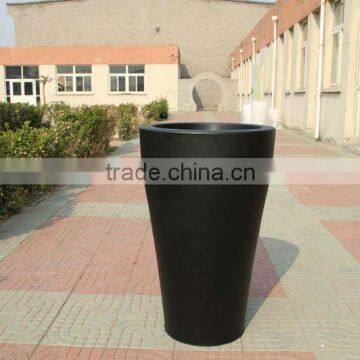 GR0880 Black plastic planter, large flower pot garden planter