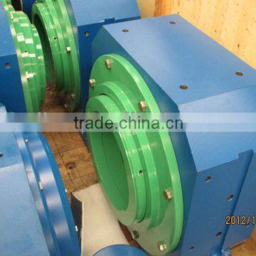 roller bearing housing