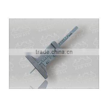 Truck tire thread depth gauge
