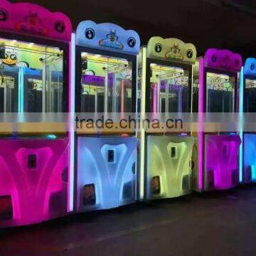Canton Fair New Products Arcade Game Coin Operated Toy Crane Mini Grua Vending Machine