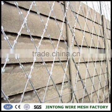 galvanized razor barbed wire mesh fence