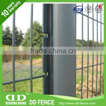 3d bending curved welded iwre mesh fencing with peach post