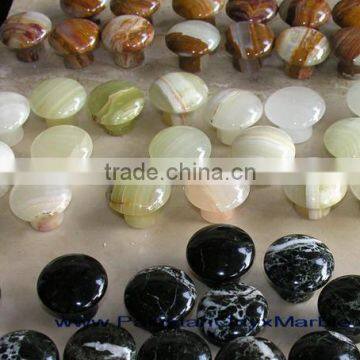 CUSTOM DESIGN AND SIZE ONYX KNOBS AND PULLS COLLECTION photo-3