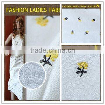 New Arrival Autumn Elegent Flower Polyester Jacquard Shirts Fabric Wholesale Floral Fabric Jacquard Machine Weave photo-2