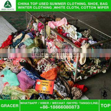 Stock Second Hand Bales 100Kg Ladies Silk Scarf Used Clothing Warehouse photo-4