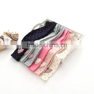 S32833W 2017 Girls Cotton Leggings Baby Girl Bow Leggings Pants Kids Heart Appliqued Pants