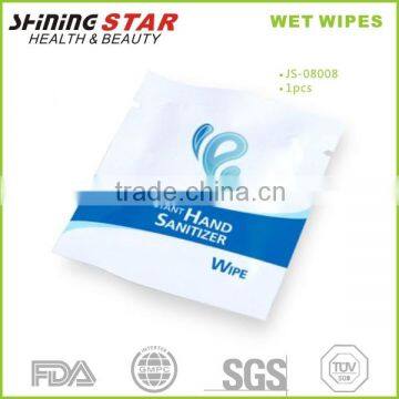 Cleaning individual pack wet wipes roll