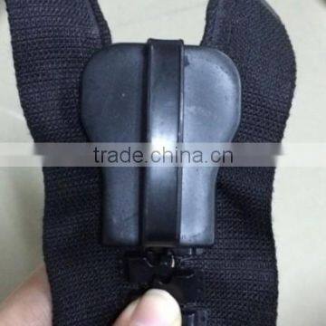 Fashion Big Teeth Ykk Color Ykk Quality Open End Plastic Zipper photo-2