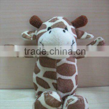 Plush giraffe toy