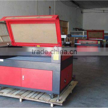 China Nonmetal Material Plastic Rubber Bag Leather Label Wood CO2 Laser Cutter Machine