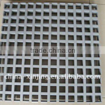 Metal open cell ceiling