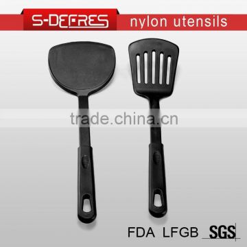 The new nylon material kitchen utensil heat resistant nylon cooking tool