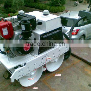 Small vibratory road roller,walking behaind road roller