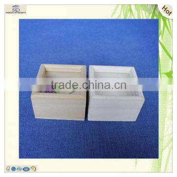 Дешёвная маленькая деревянная коробка с оригинальным цветом и прозрачным стеклянным верхом photo-6