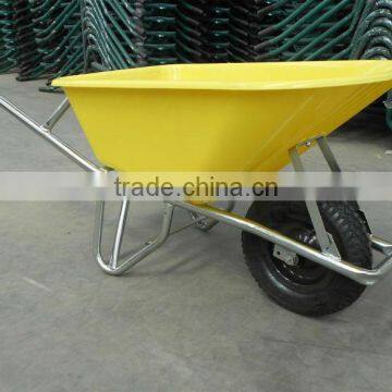 Heavy duty plastic tray Wheelbarrow with super strong chasis