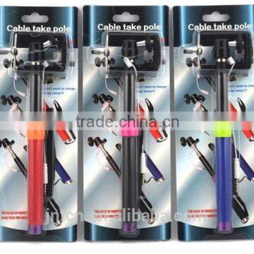 360 Degree Rotating Folding Wire Selfie Stick for Phones QC16 photo-2