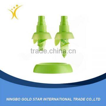 2015 wholesale new product customized LOGO household items PP fruit sprayer