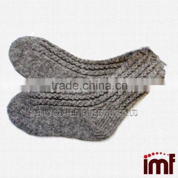 Cable Knitted Cashmere Socks